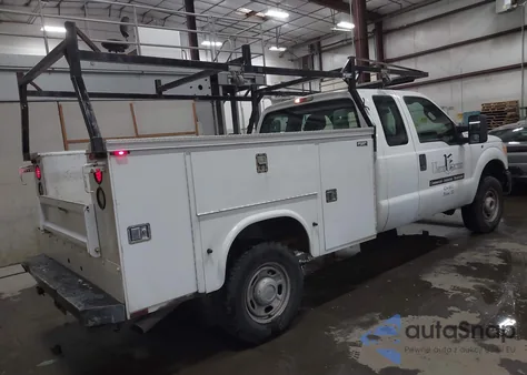 2011 Ford F-350 Xl z USA, uszkodzony, nr VIN 1FT7X3B67BEA32091